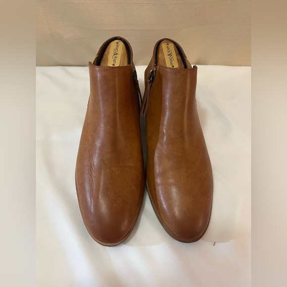 SOUL by Naturalizer brown zip up bootie man made material size 7 - Picture 4 of 10